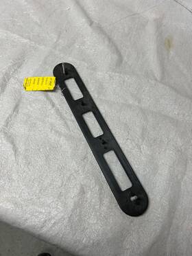 0528891aa Dodge 01-10 Pt Cruiser Rear Bumper Facia Retainer