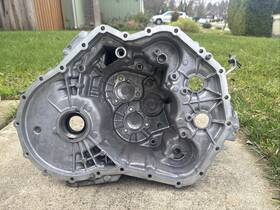 2500352690 Ford Focus 2011-2018 Automatic Transmission Cover 6 Speed 2.0 Fwd