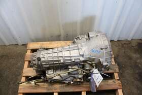 94330001005 Porsche 1995-1998 911 993 Automatic Transmission Broken Dented 94330001005 Porsche 1995-1998 911 993 Automatic Transmission Broken Dented