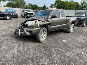 400-51975 Toyota 4 Speed Automatic Transmission 97k Miles Fits 11-15 Tacoma 253862 M073