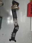 96-03 Chevrolet S10 Pickup 2.2L 4X2 Transmission Crossmember Oem 15148801. Fixed Price $100.00.